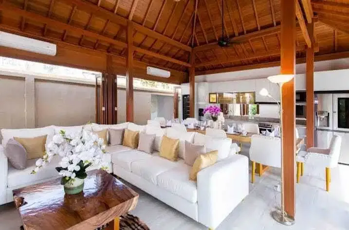 FOR SALE BRAND NEW LUXURY VILLAS 4 BED SEMINYAK - Image 6 of 10