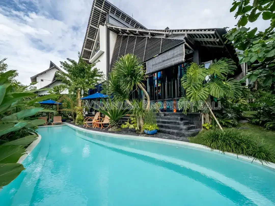 Villa Arsitektural Indochine 3 Kamar dengan Taman Luas di Uluwatu - Image 6 of 10