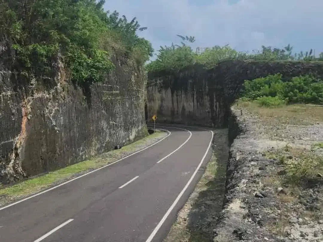 Lahan Langka Zona Pariwisata plot kecil Dekat Pantai Pandawa SHM - Image 3 of 6