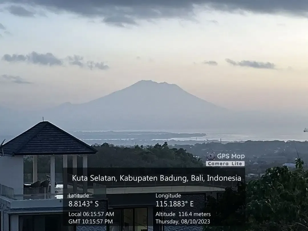 Luxury Spacious Villa Beautiful View in Nusa Dua Near STP Dharmawangsa - Image 2 of 10