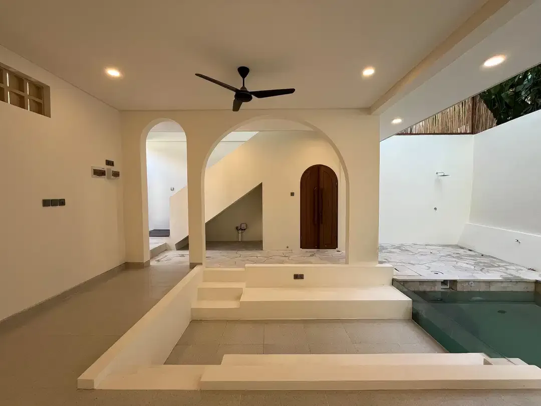 VILLA READY DESIGN SANTORINI AREA BEST CANGGU & BEST INVESTMENT - Image 5 of 10
