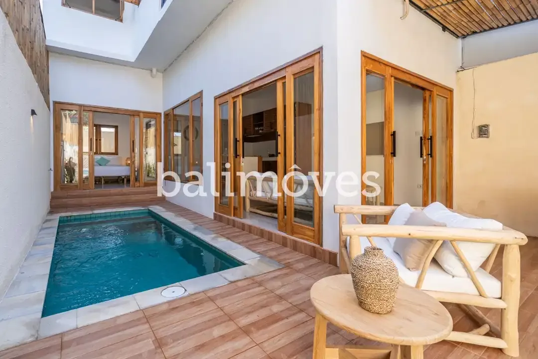 Villa Tiga Kamar Tidur Baru di Tepi Pantai Sanur - Image 8 of 10