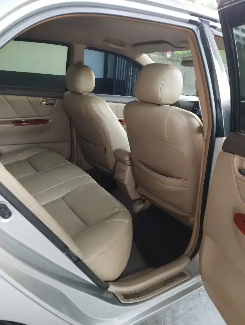 Toyota altis matic 2002 - Image 7 of 10