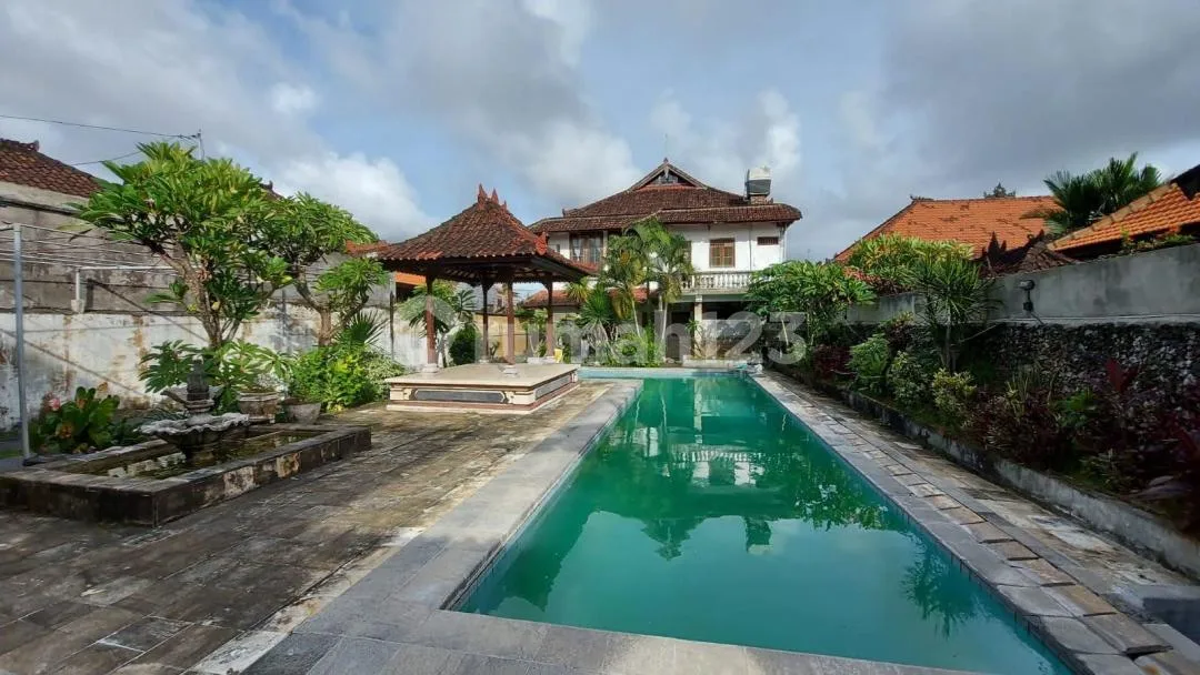 Dijual Villa di Kerobokan - Image 1 of 4