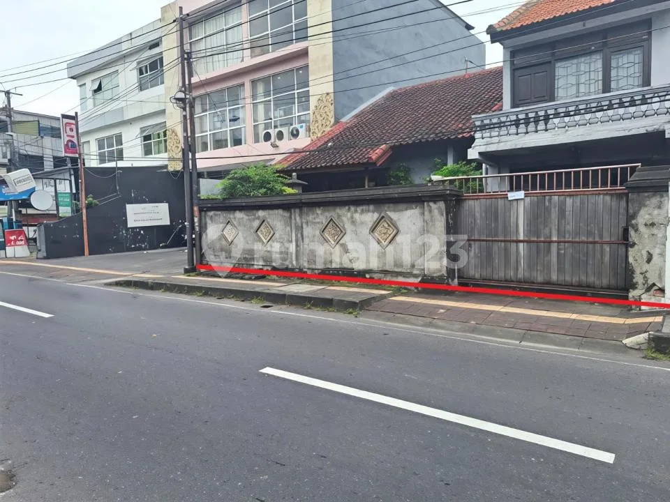 Rumah Strategis Cocok untuk Usaha di Jalan Utama Monang Maning - Image 1 of 4