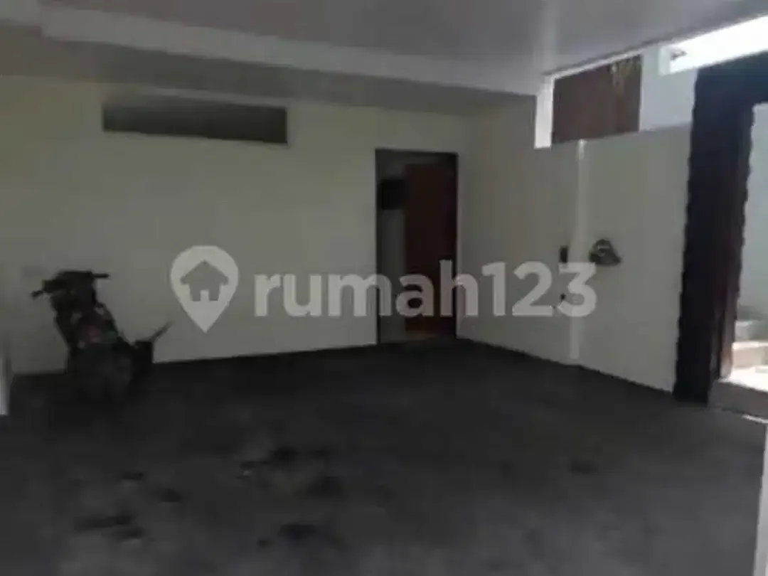 Multi-Level 4Bedroom Modern Tropical Luxury Villa For Sale - Image 3 of 10