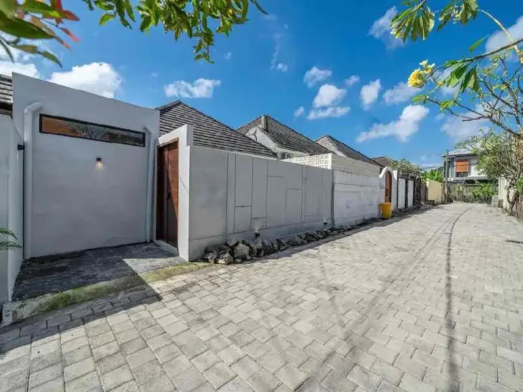 DIJUAL VILLA SIAP HUNI – CANGGU PADONAN - Image 2 of 10