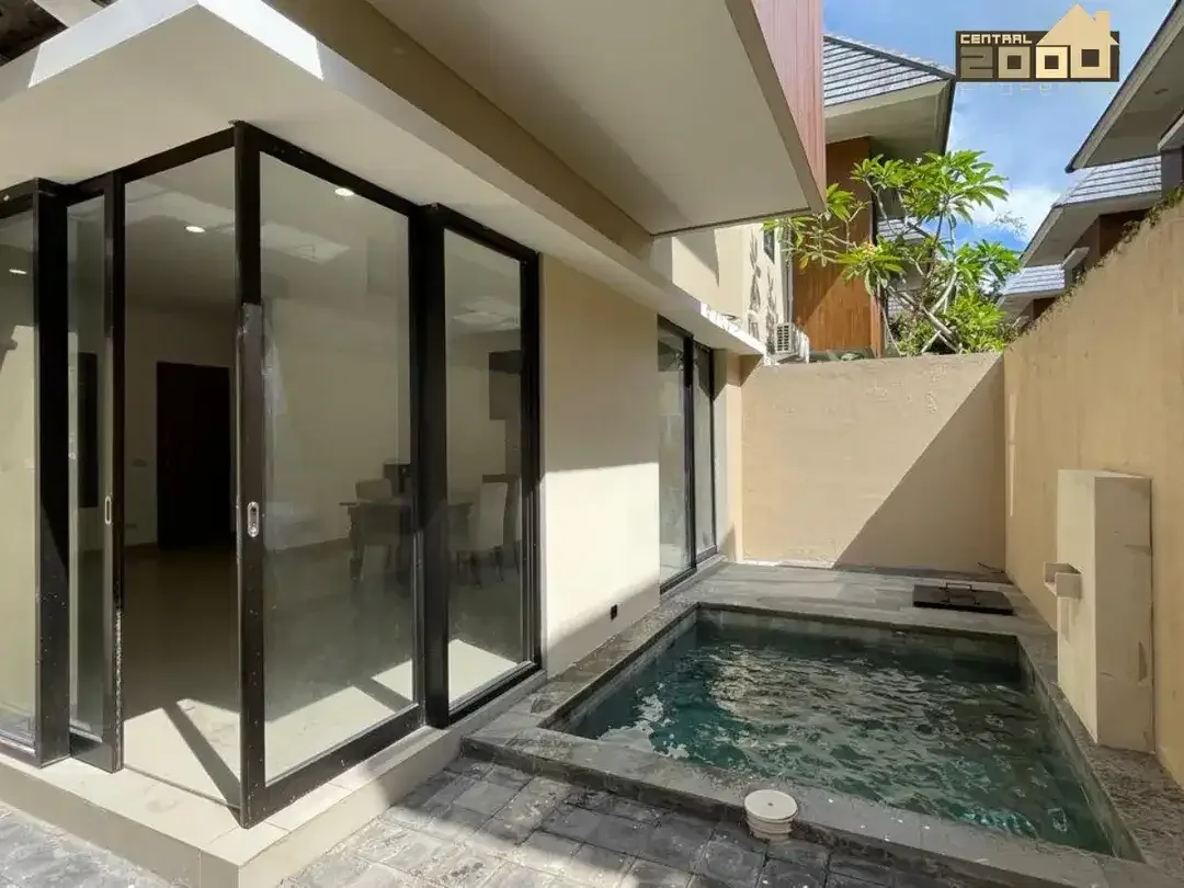 Elegant Tropical Home in Jimbaran, Badung Bali - Image 2 of 10