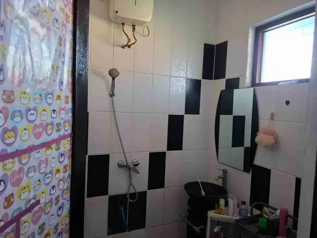 Dijual Rumah 2 Lantai Full Furnished di Dalung Kuta Utara Bali – 4 Kamar, Dekat Canggu | Rp1,9 M - Image 7 of 7