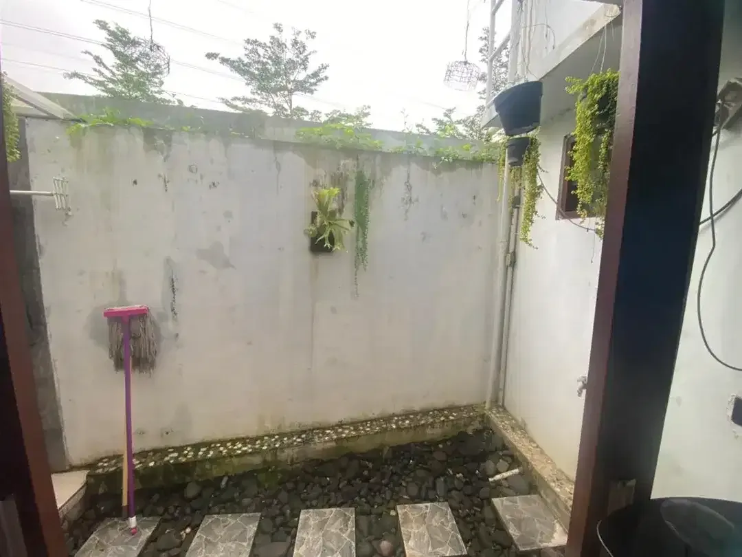 Kesempatan Langka! Rumah Siap Huni Harga Terbaik Area Strategis - Image 6 of 10