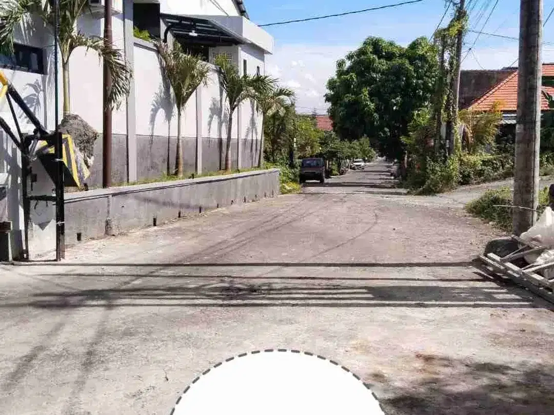 Luxurious Villa With One Gate System at Taman Griya Jimbaran Bali - Image 1 of 10