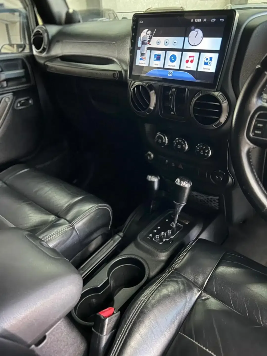 Jeep Wrangler Sport Unlimited 3.6 2012 - Image 7 of 9