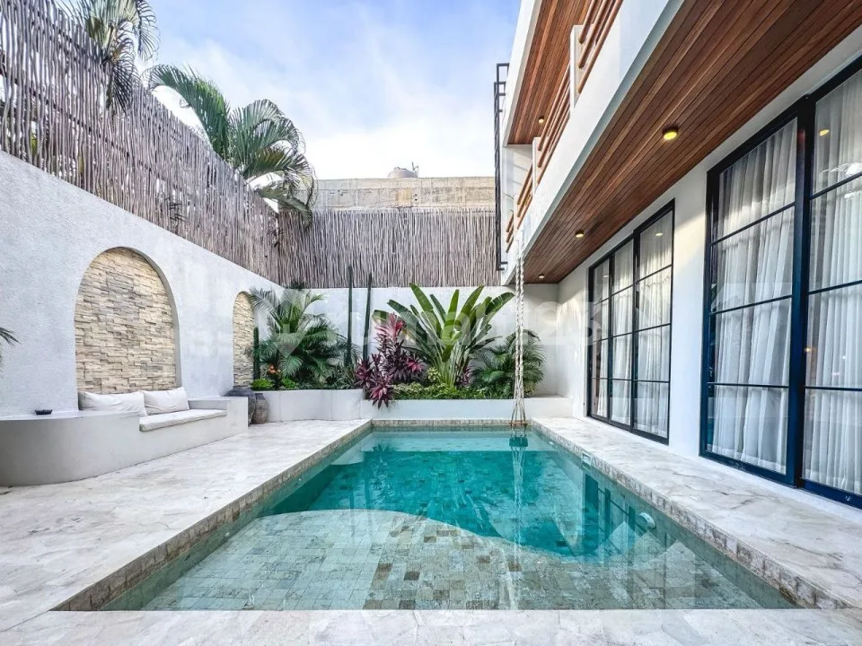 Contemporary Modern Villa Umalas Kerobokan 3Br Luas 200M2 - Image 1 of 4