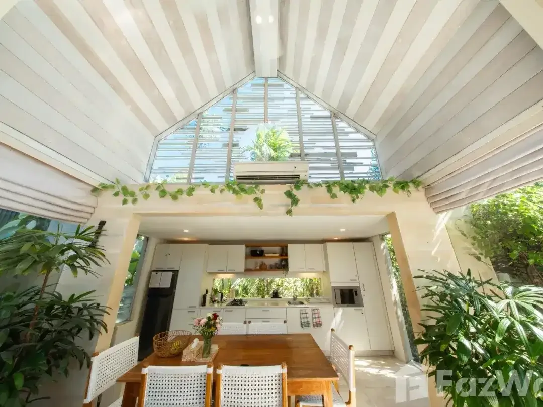 2 Bedroom Villa for sale in Canggu, Bali - Image 6 of 10