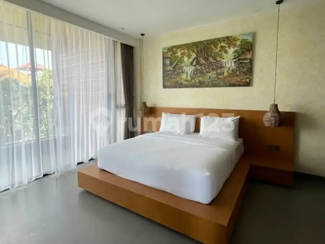 Modern Tropical Villa In Canggu - Only 5 Minute To Finns Beach Club - Image 3 of 6