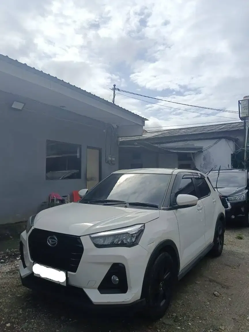 DIJUAL MURAH HARGA PEDAGANG ROCKY 1.2 X CVT - Image 2 of 8