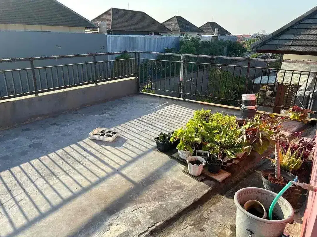 Di jual rumah lantai 3
Lokasi di Jln Tukad Batanghari PANJER- Renon - Image 2 of 10