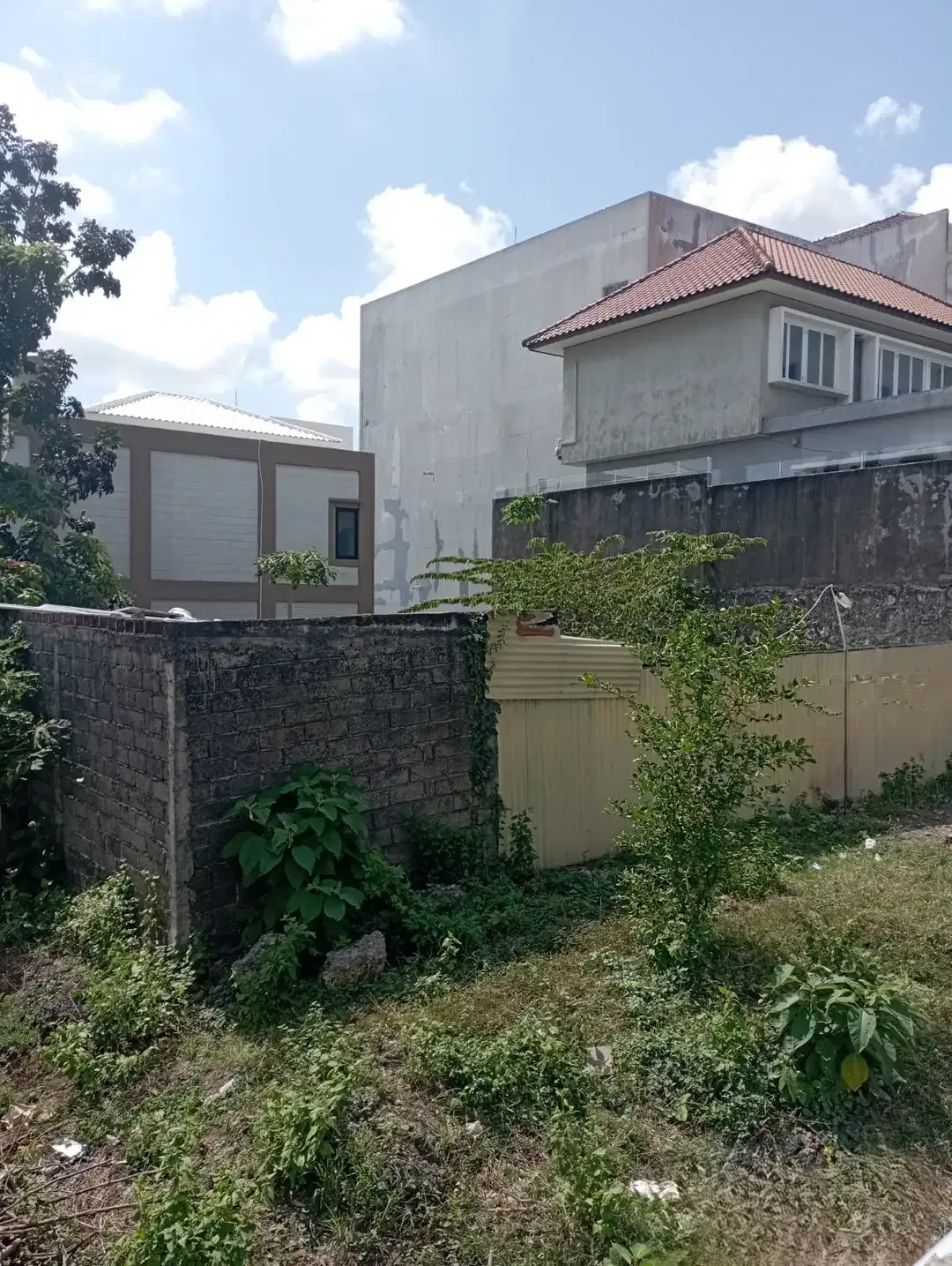 DIJUAL TANAH 2 KAVLING GANDENG AREA VILLA RESORT KUTA SELATAN JIMBARAN - Image 1 of 2