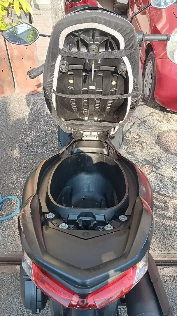 Yamaha NMax 2023 hitam kunci - Image 6 of 7