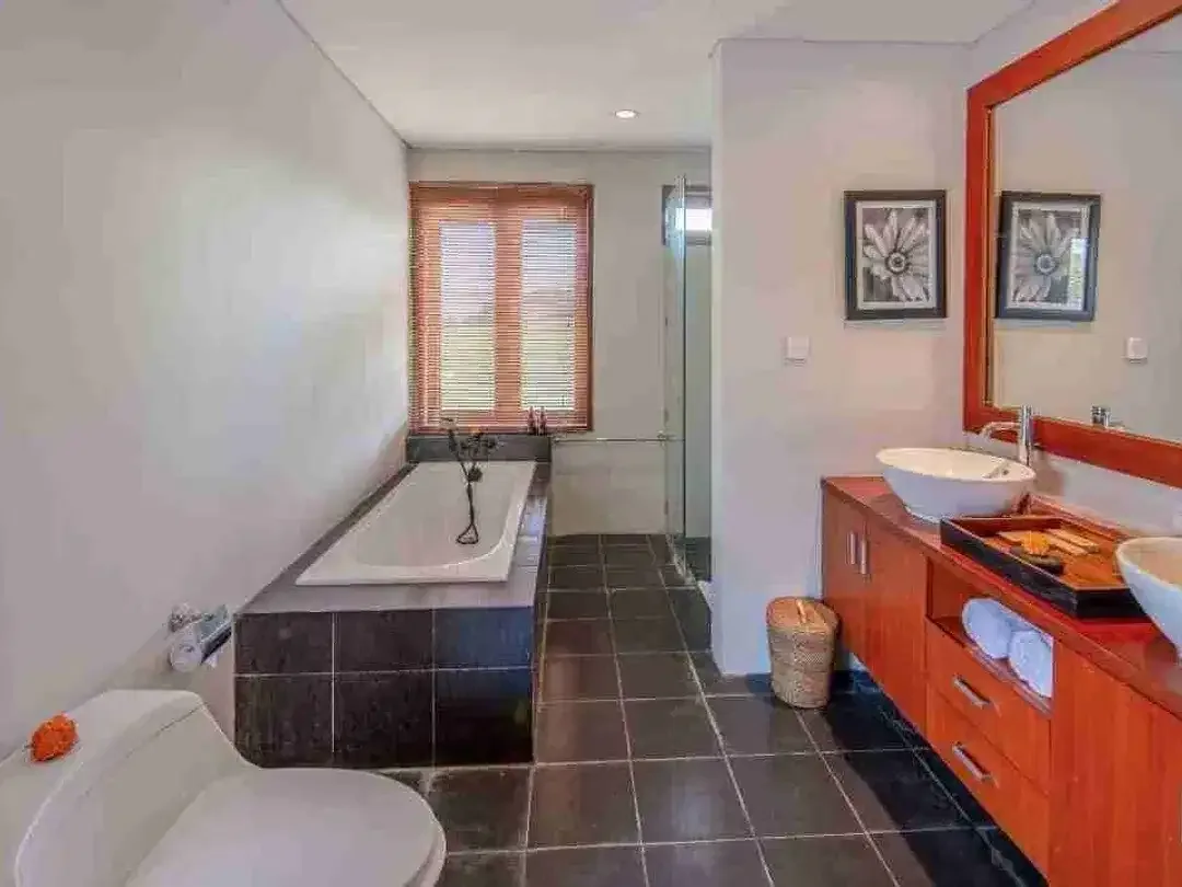 3 BEDROOMS VILLA FREEHOLD NEAR NYANYI BEACH FOR SALE - Image 4 of 9