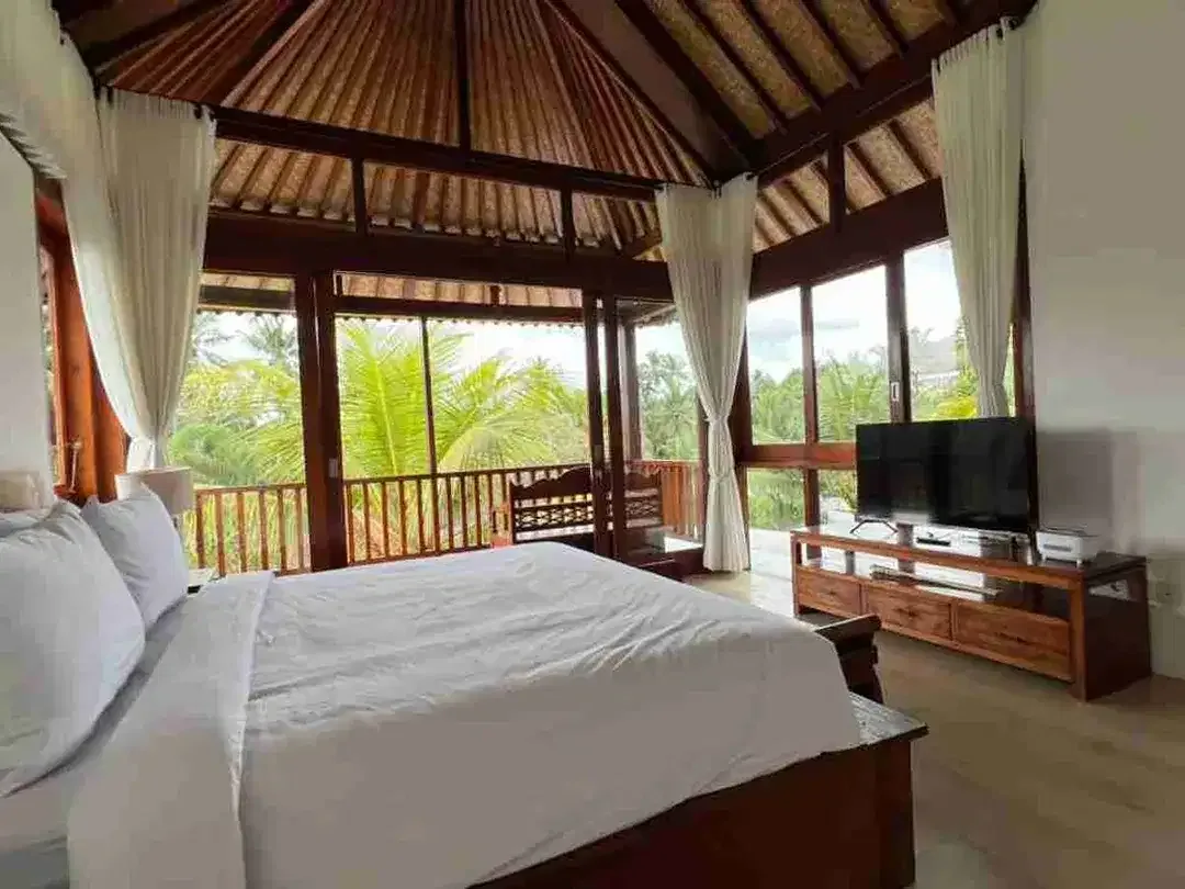 Dijual villa lantai 2 dengan view sawah  lokasi area ubud gianyar
Lingkungan villa./restoran/cafe
10 menit ke central ubud - Image 5 of 9