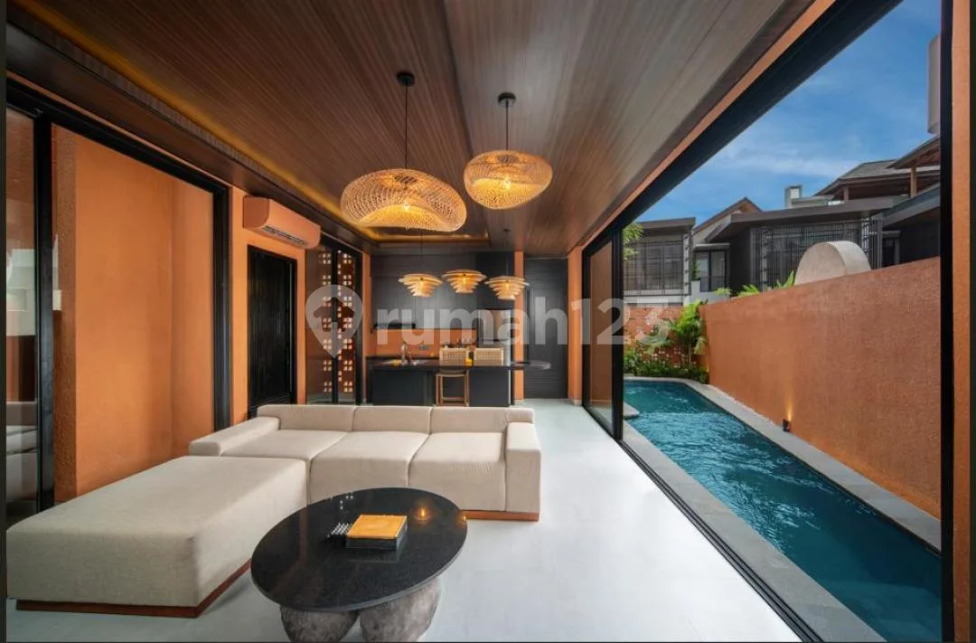Dijual Earth Villa 3 Lantai di Canggu, Badung - Image 1 of 4