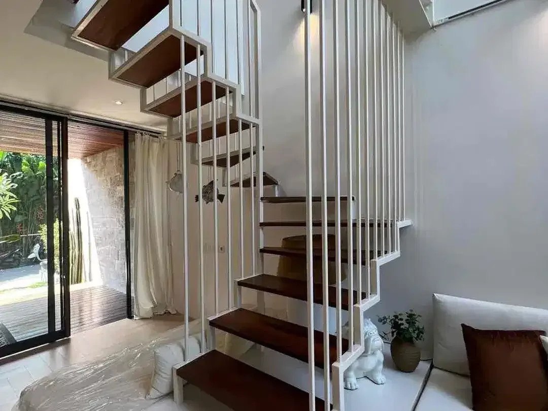 LUXURY 3 BEDROOMS STRATEGI AND PRIME LOCATION A HEAT OF BERAWA CANGGU - Image 3 of 10