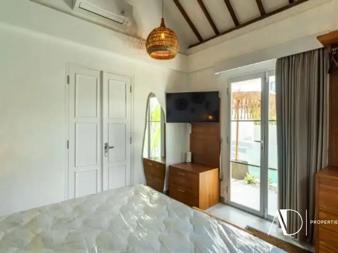 LEASEHOLD 32 YEARS | BRAND NEW 2-BEDROOM SMART VILLA IN CANGGU - Image 8 of 10