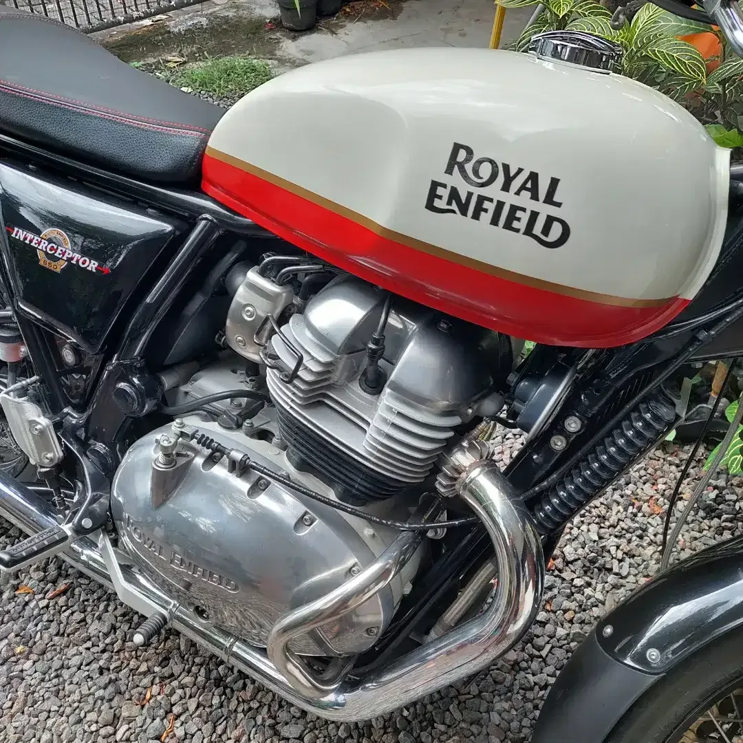 Royal Enfield interceptor 650 - Image 2 of 5