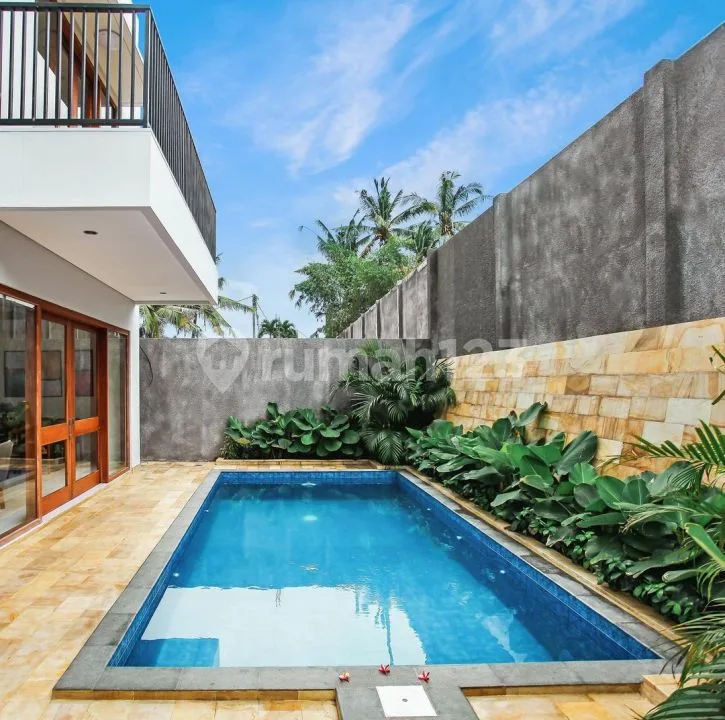 For Rent Villa Baru Fully Furnished Privat Pool Lokasi Tenang di Ubud - Image 1 of 4