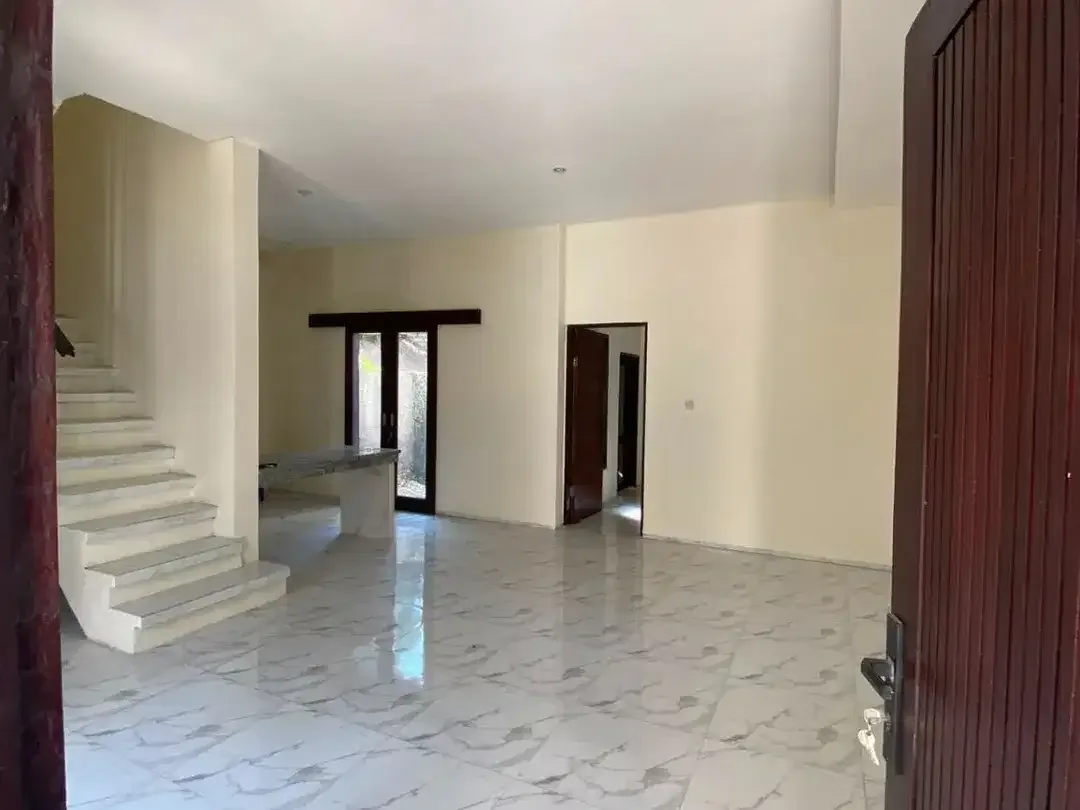 RUMAH BARU CARGO DENPASAR UTARA EMPAT KAMAR MEWAH - Image 6 of 10