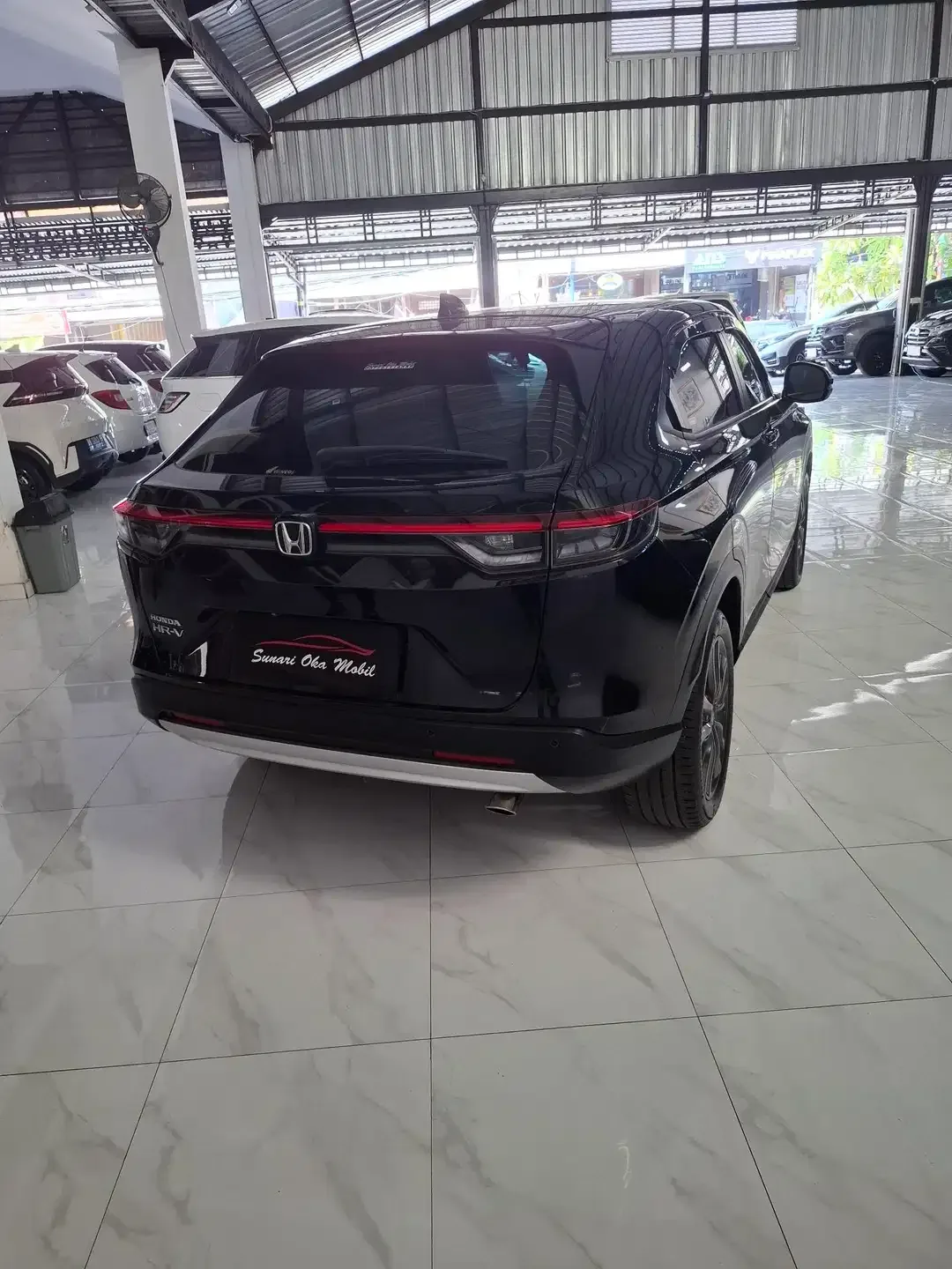 Honda HRV SE 2023 - Image 3 of 6