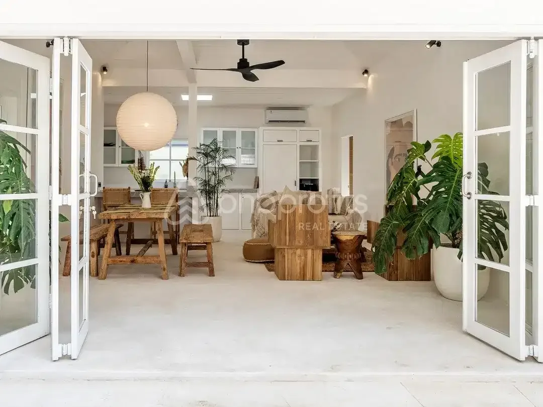Fascinating 2 Bedrooms Villa in The Heart of Berawa - Image 5 of 10