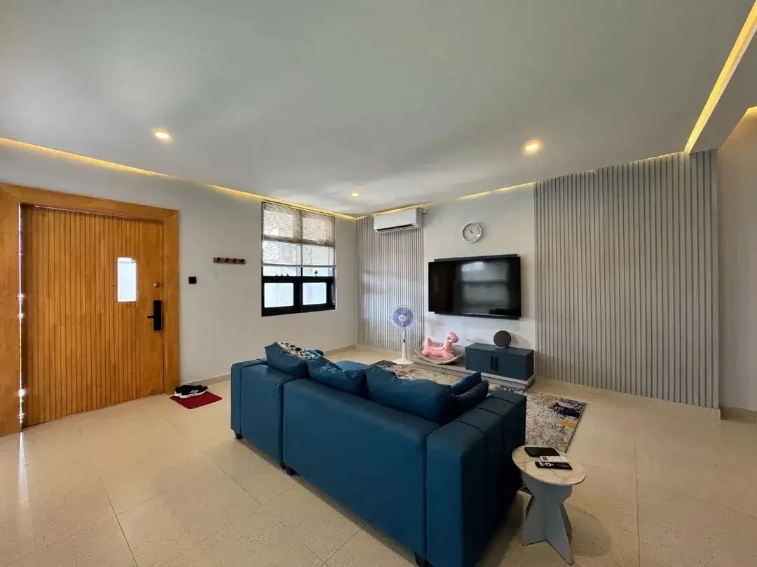 Modern Fully Furnished Villa with Rooftop Near Sunset Road, Seminyak - Image 9 of 10