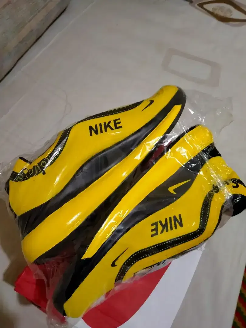 Sepatu olah raga - Image 3 of 3