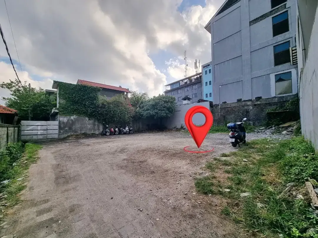 JUAL CEPAT Tanah Lokasi Premium Investasi Luas 3 are di Petitenget Seminyak dekat dengan Pantai. - Image 1 of 10