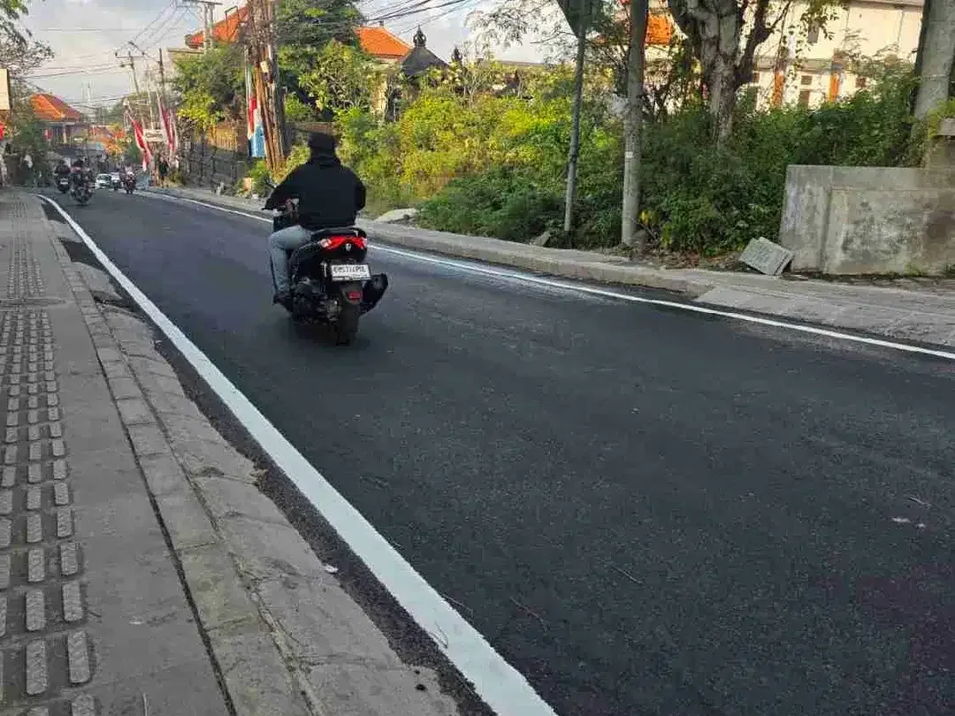Di kontrakan tanah pinggir jalan raya Ungasan sangat cocok untuk segala jenis usaha ruko, Gym dan spa - Image 1 of 5