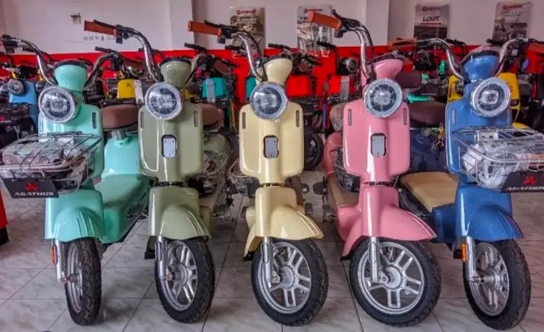 PROMO CASH & CREDIT SEPEDA LISTRIK TANPA DP - Image 1 of 3