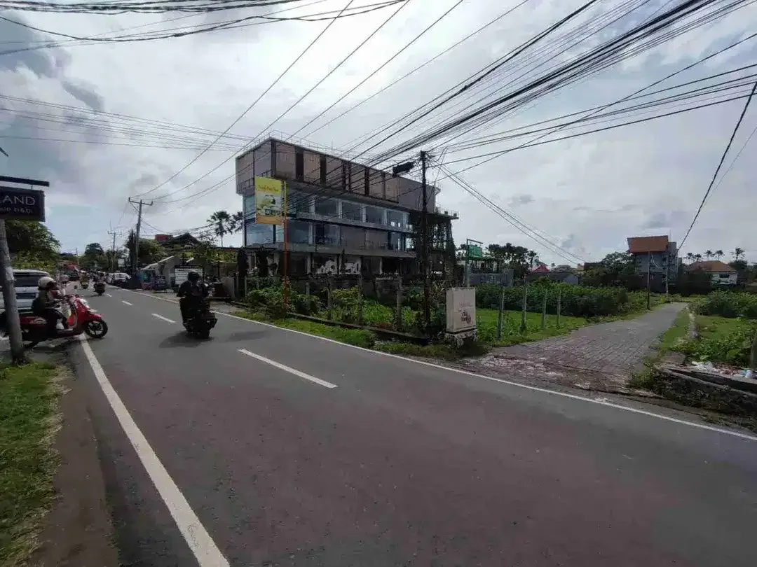 TANAH KOMERSIAL 12,2 ARE, ECHO BEACH CANGGU BALI. - Image 1 of 9