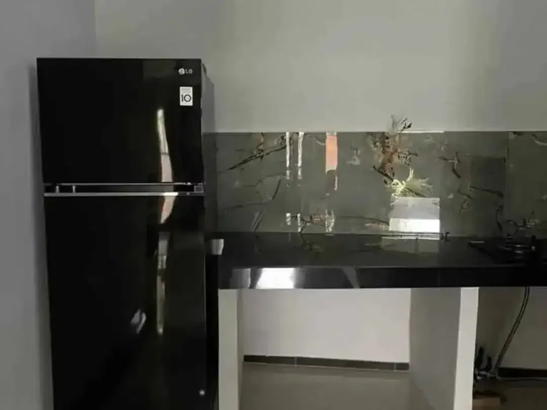 Dijual / Disewakan Rumah 2 Lantai 3 Kamar Tidur Full Furnished - Image 4 of 8