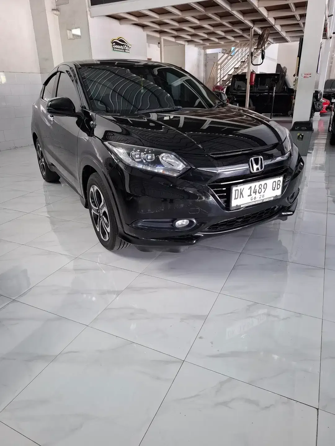 Honda HRV 1.8 Prestige - Image 2 of 7