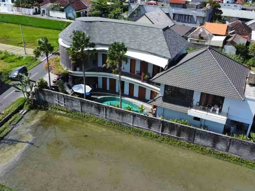 Guest House Umalas 9 Kamar, Fully Furnished, Potensi Sewa Tinggi - Image 1 of 10