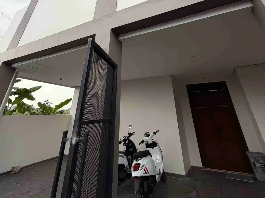 JUAL KOS2AN 21 KAMAR VIEW SAWAH FULL FURNISHED PEMOGAN DENPASAR SELATAN BALI - Image 9 of 10