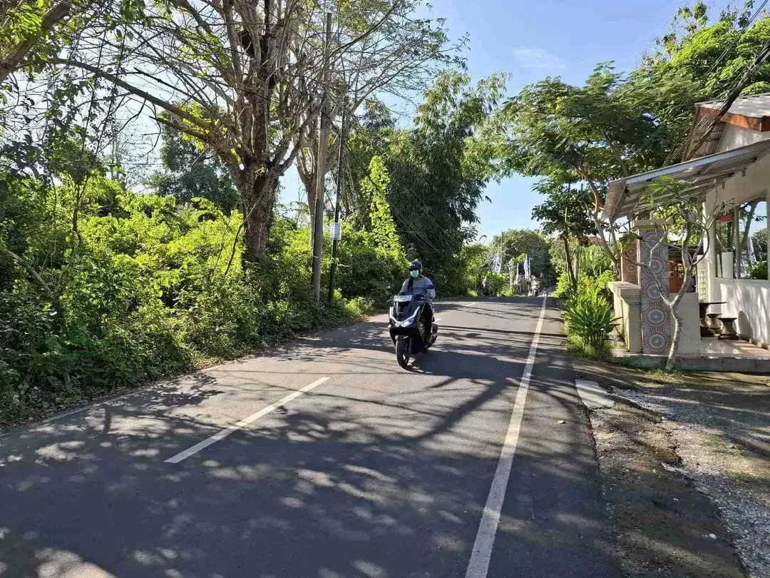 Dijual tanah Jalan utama belimbing sari menuju SAVAYA BEACH CLUB / Pecatu kuta selatan / Badung - Bali. - Image 2 of 7