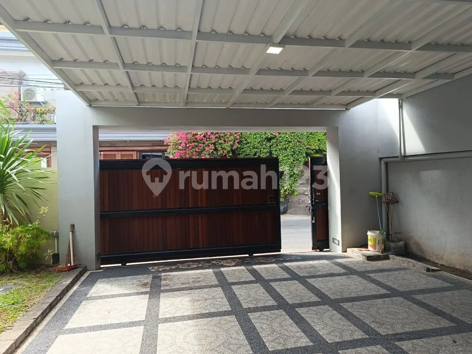 Disewakan Rumah Baru Modern Minimalis Berlantai 2 Area Gatot Subroto Dekat Living World dan Gor Ngurah Rai, Denpasar - Image 3 of 4
