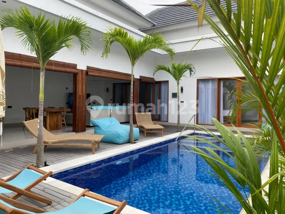 2Br Stylish Villa, Easy Beach & Cafe Access In Pererenan - Image 2 of 4