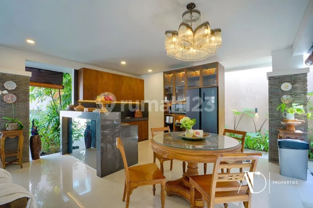 Freehold | Modern Tropical Design Villa In Nyanyi - Image 4 of 4