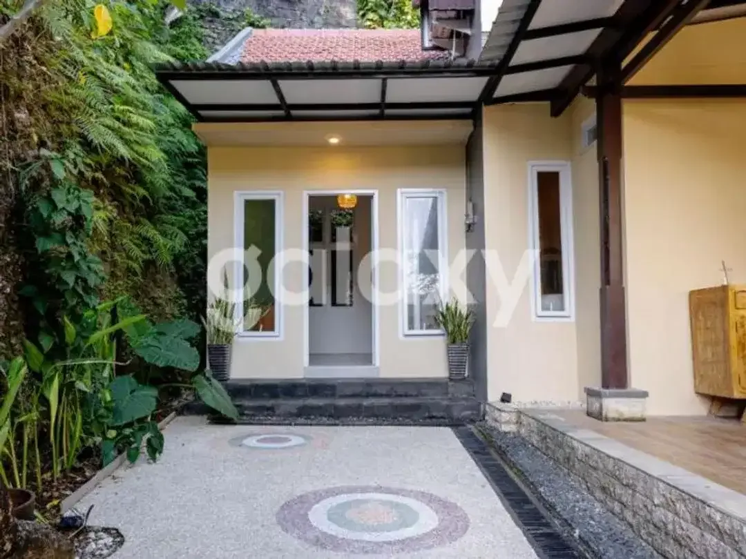 VILLA BAGUS 2 LANTAI DI PERMATA NUSA DUA BENOA BADUNG, BALI - Image 4 of 10