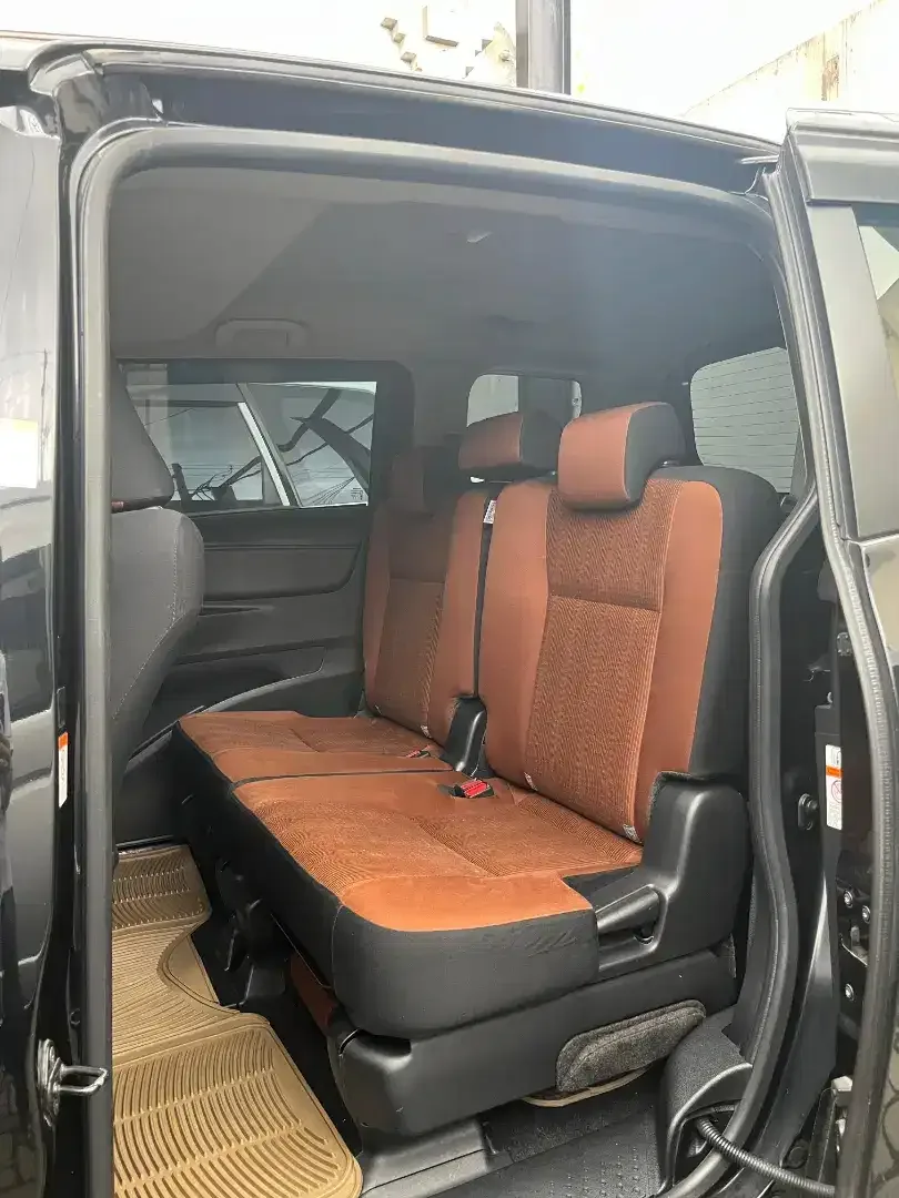 Toyota Sienta V 2017 hitam matic - Image 6 of 10