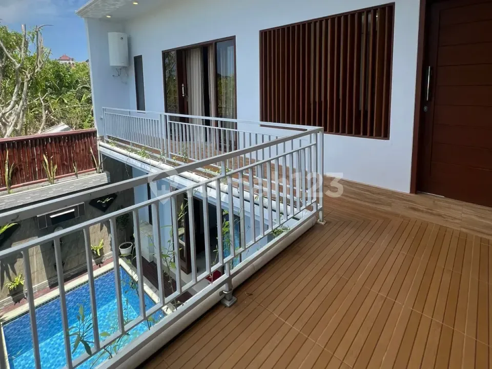 3Br Contemporary Villa, Serene Living & Easy Access In Ungasan - Image 3 of 4